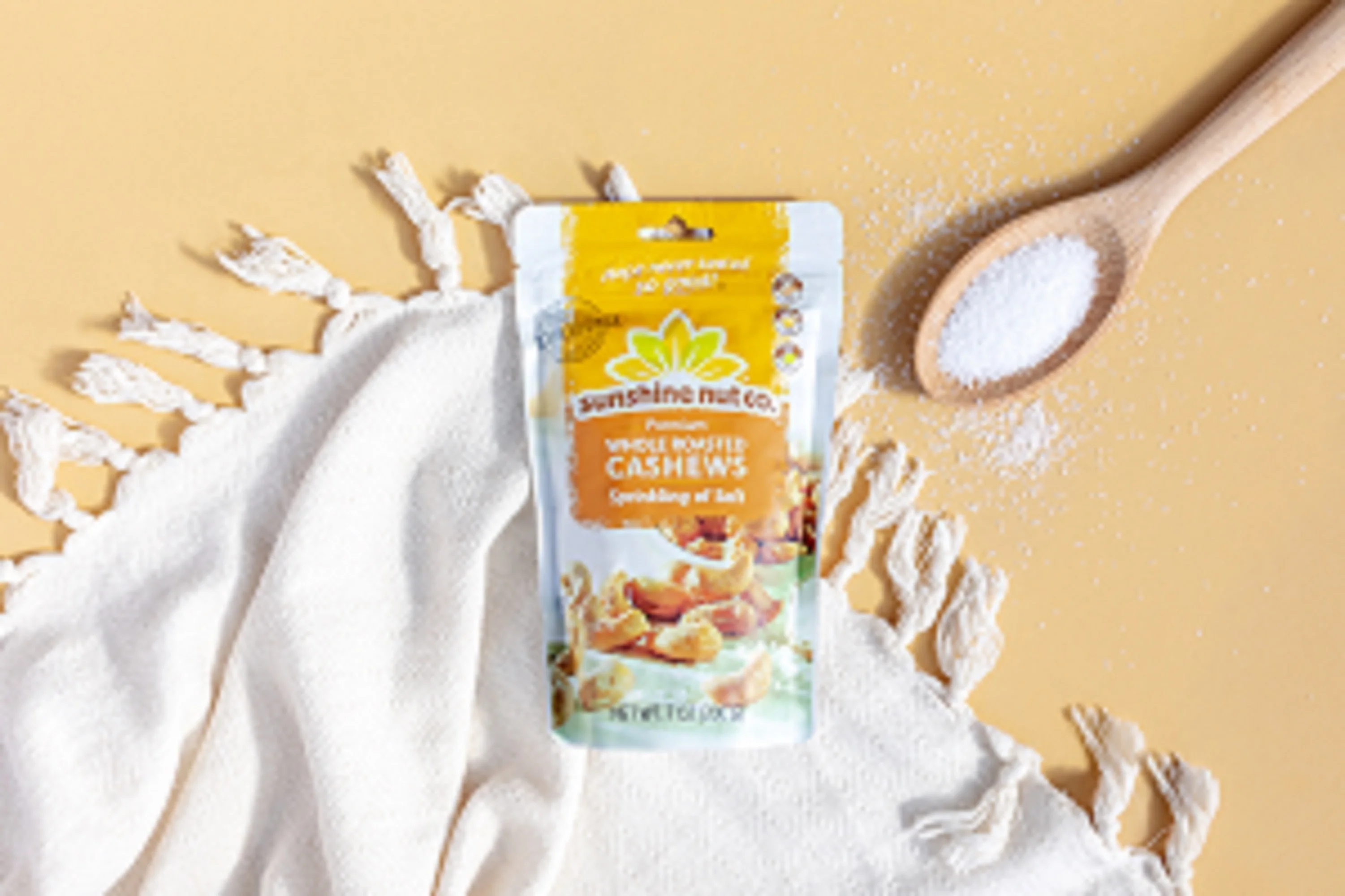 Wholesale Special Flavor Delicious Sprinkled with Salt Sells High Quality Unique Flavor Whole Roasted Cashew Nuts