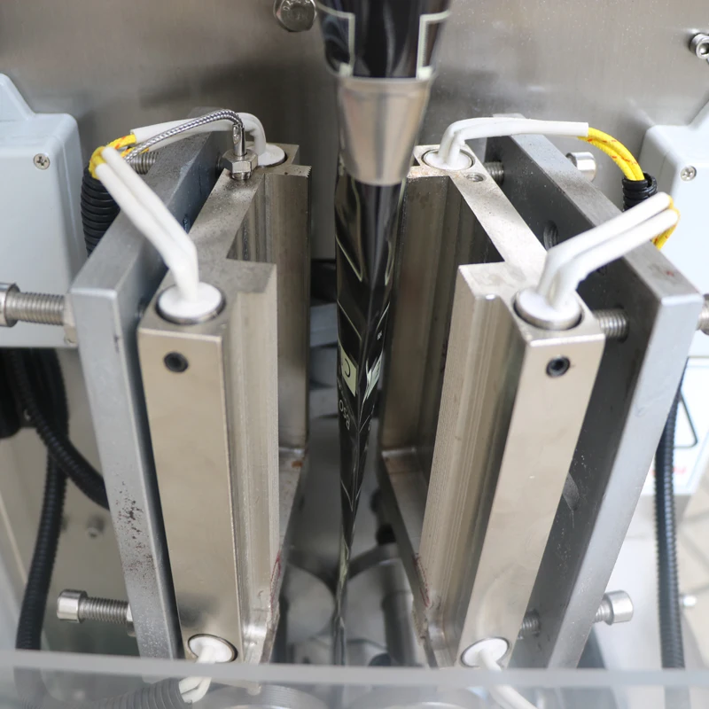 Automatic cosmetic Shampoo lotion Whisky alcohol cream liquid water sachet filling machine