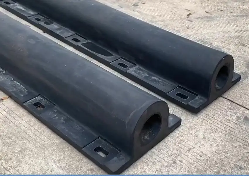 GD280H*1500L 540*430*40 Certified GD Type Rubber Fender Dock Ship To Ship Port Boat Pneumatic Rubber Fender
