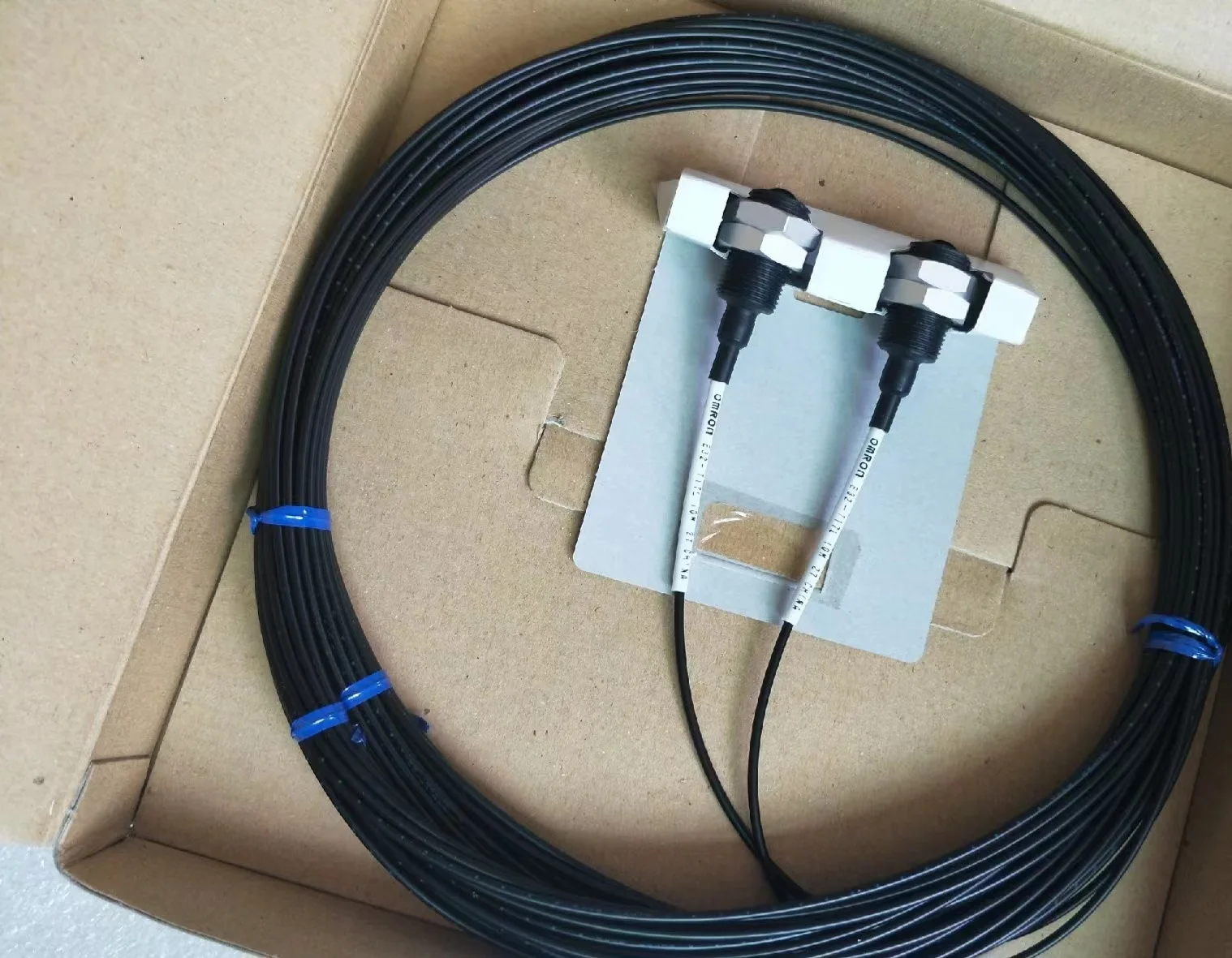 ( Photoelectric switch sensor ) E32-T17L