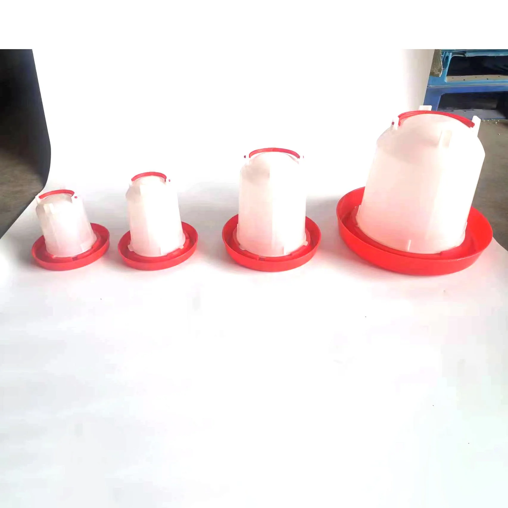 JIATAI  1L/ 1.5 L/3L/6L/11L/14L  Animal  Drinkers Chicken Drinker Poultry Feeders and Drinkers Chicken