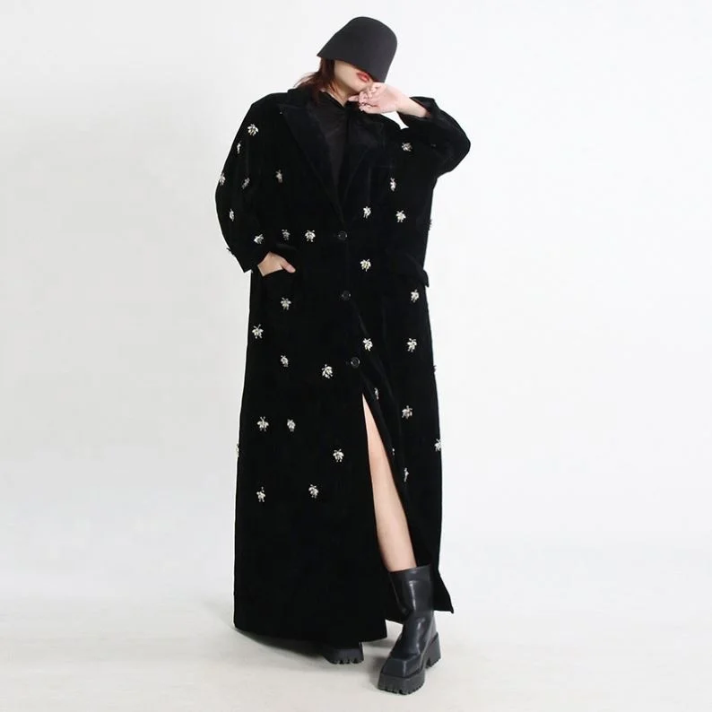 Fashion luxury velvet overcoat 2025 autumn new metal decorative suit collar long jacket for women