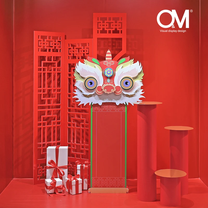 Дизайн дисплея O & M, китайские стойки для окон для танцев с Львом, товары для украшения окон магазина