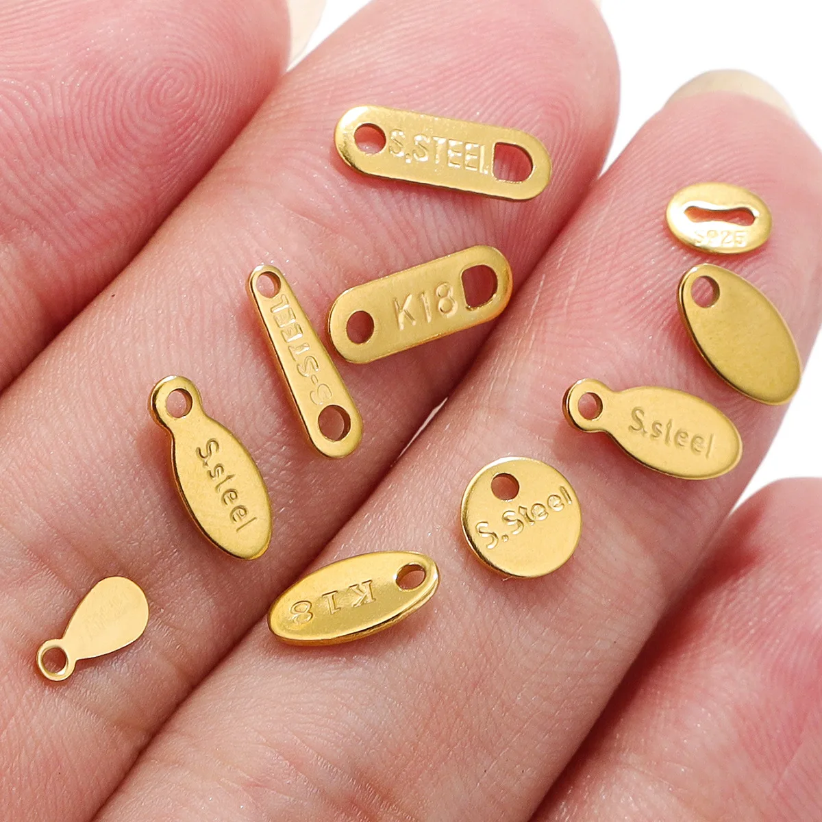 Wholesale Diy Engraved 18K Gold Plated Stainless Steel Charms Chain Tail End Jewelry Tags With Logo Custom