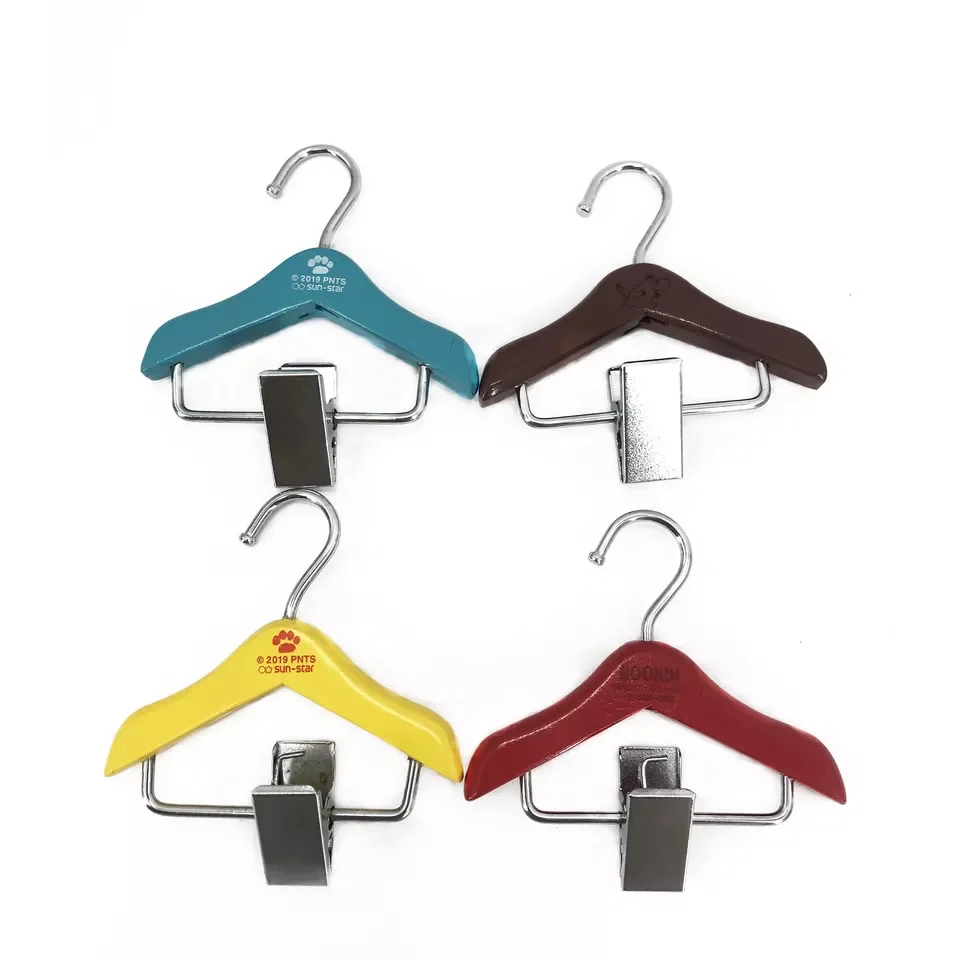 Customized Lightweight Colorful Pet Dog Hanger with Clip Small Doll Wooden Hanger for Clothes