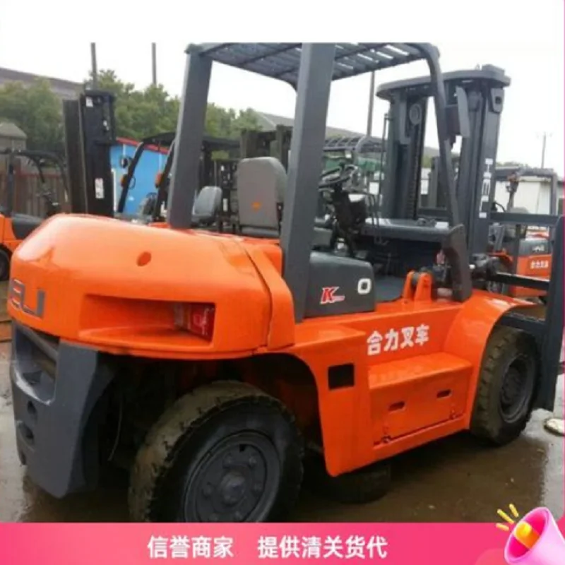 Selling second-hand Heli forklifts at a low price a Chinese brand
