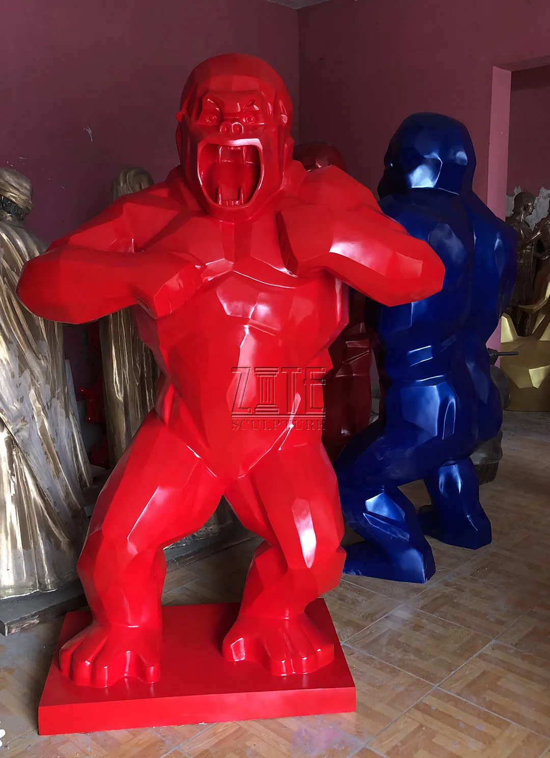 Outdoor art life size fiberglass animal sculpture geometric resin lion statue