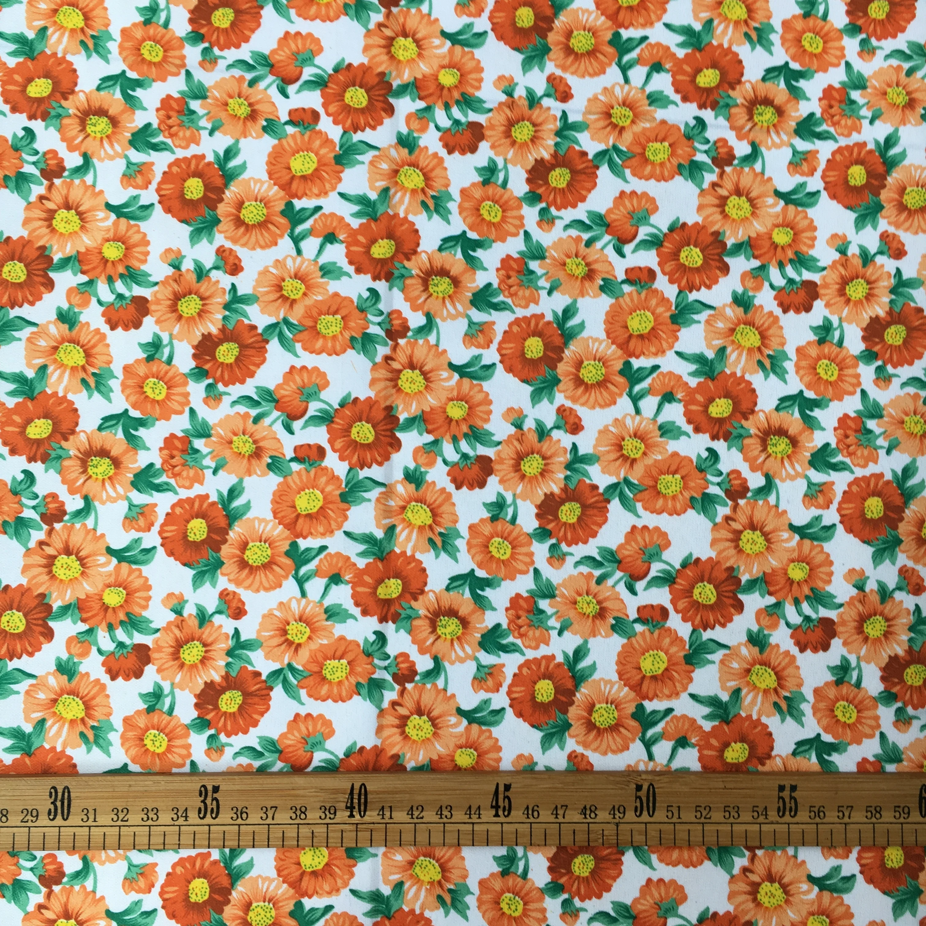 Hot Sale Peach Skin Customized Waterproof Twill Printed Microfiber Polyester Fabric for Home Textiles