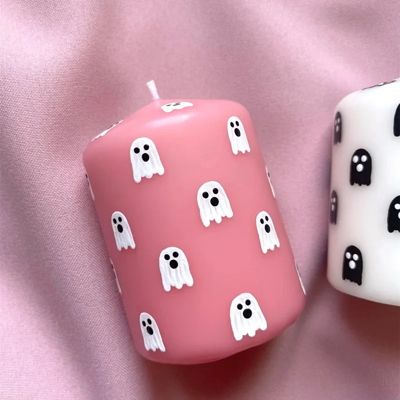 Huaming 2-Inch Cylinder Halloween Ghost Soy Pillar Candles Handmade Festival Decor Cute Cartoon Stickers Paraffin Christmas