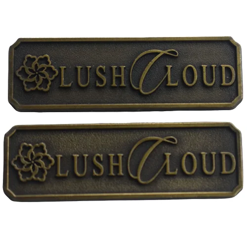 Factory Custom High Quality Metal Clothing Labels Tag Alloy Bag Label Exquisitely Carved Metal Brand Logo Label