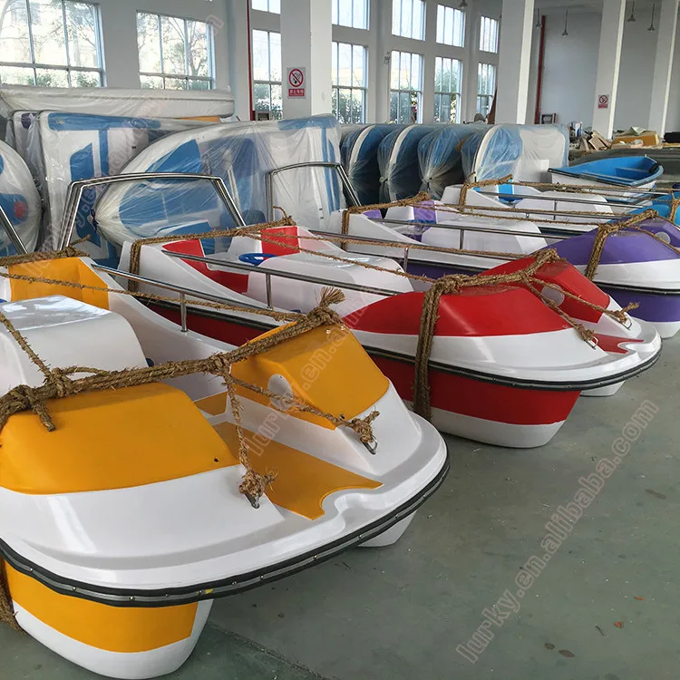 factory direct sale fishing boat 4 persons pedal boat lake leisure tour boat cheap