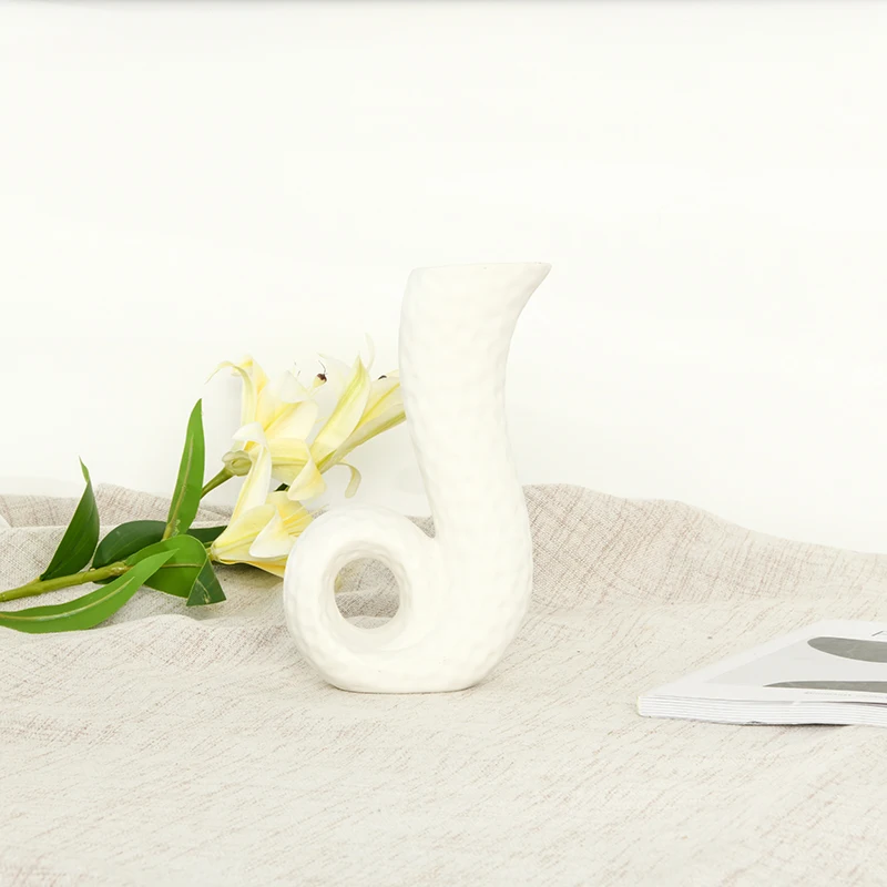 Nordic minimalist ceramic vase tabletop Mini porcelain flower bud ceramic vase for living room decoration