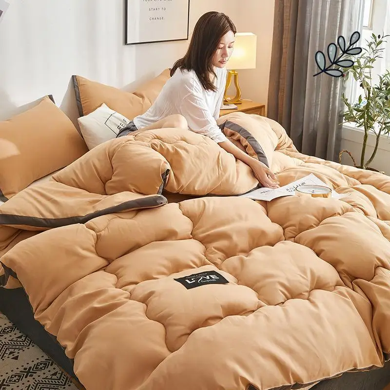 100% Polyester Soy Fiber Filled Heats up Quickly and Keeps You Warm Comforter for Good Sleep in Evening