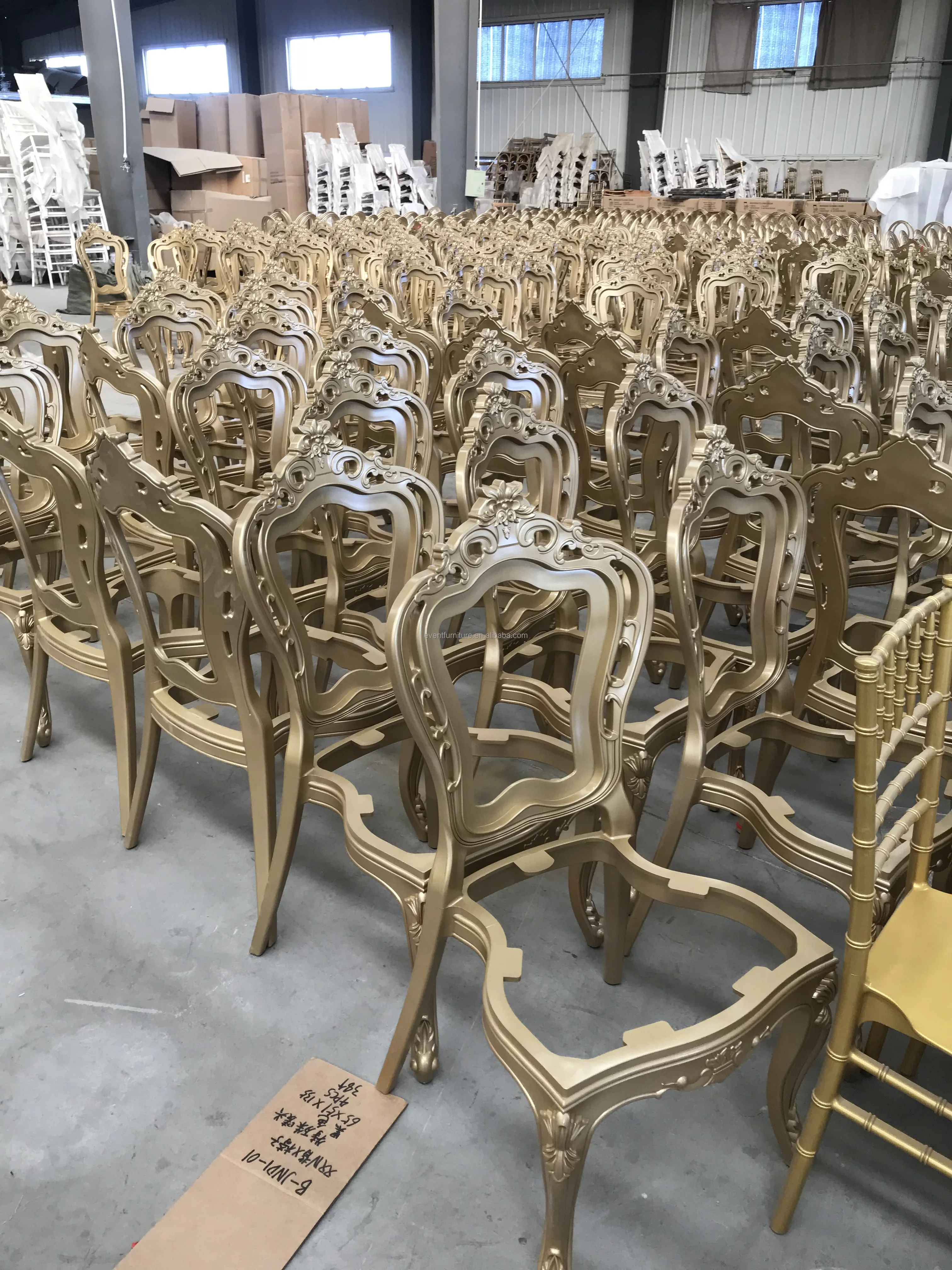 Qingdao Eventfur Wholesale new design royal louis resin stackable party chair