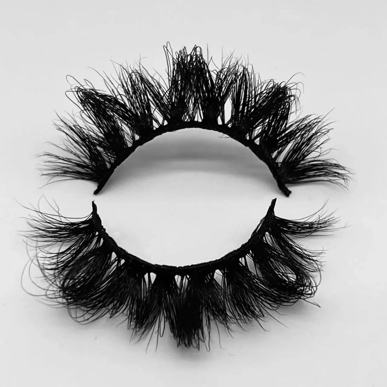 Wholesale Private Label Fluffy Russian Volume Strip Lashes 3d Real Mink Dd Curl 20mm Soft Mink  Eyelash Manufacturer