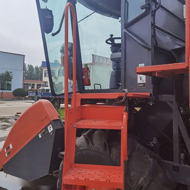  Сельскохозяйственная машина для сбора кукурузы Kubota 1408Y по низкой