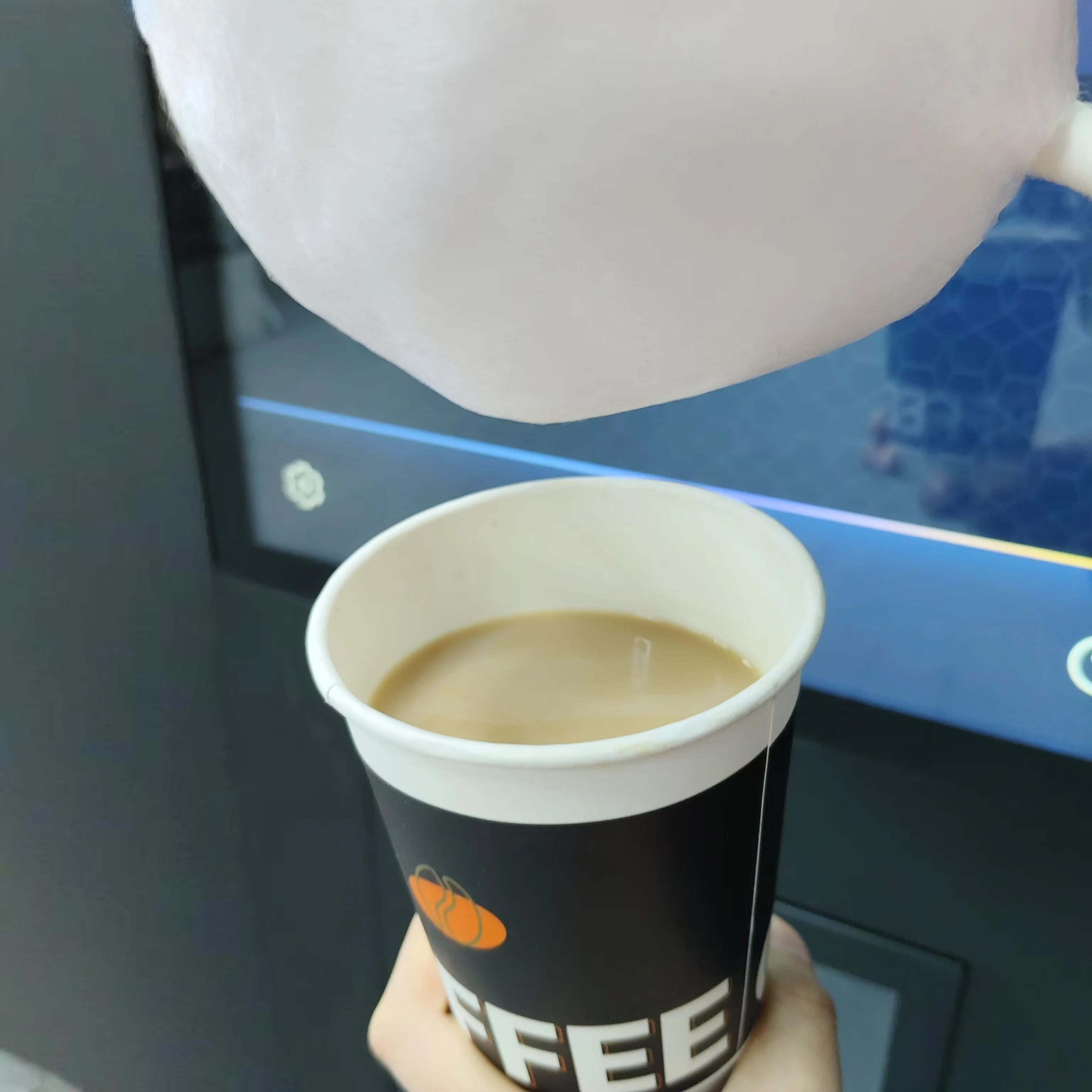 New Professional Coffee Vending Machine 24H Self Service With 32 inch Screen Automatic Coffee Machine for Office Station Airport