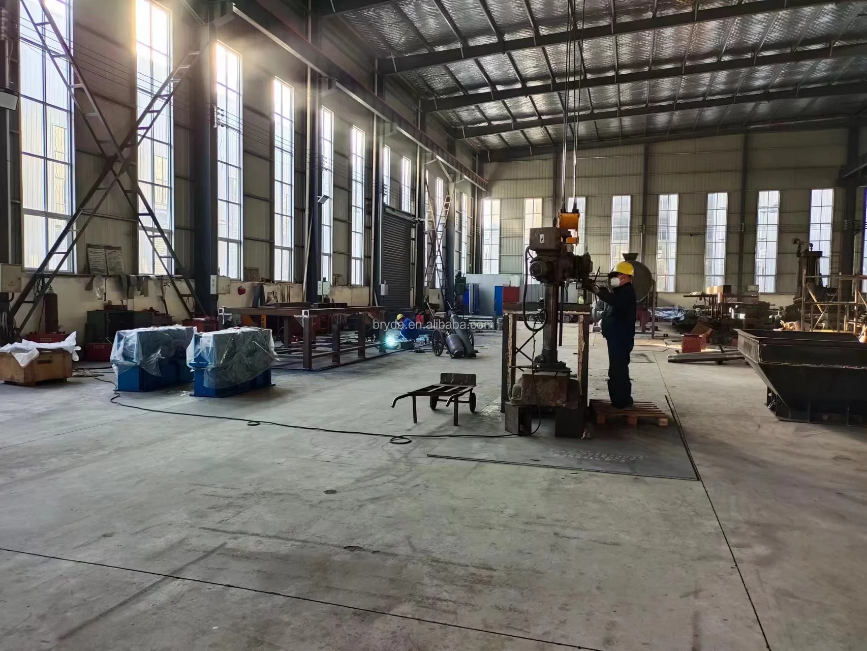 Robust jaw crusher for all kinds of crushing occasions