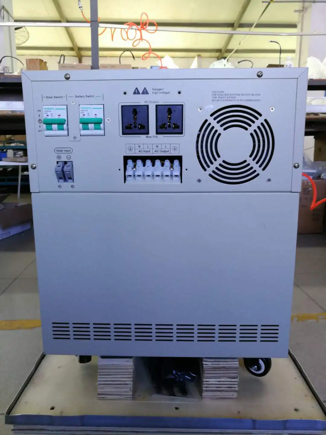 2000W 2KW 24VDC 220VAC Battery MPPT Controller Inverter inbuilt Home Use Off Grid Solar System All in One Solar Generator