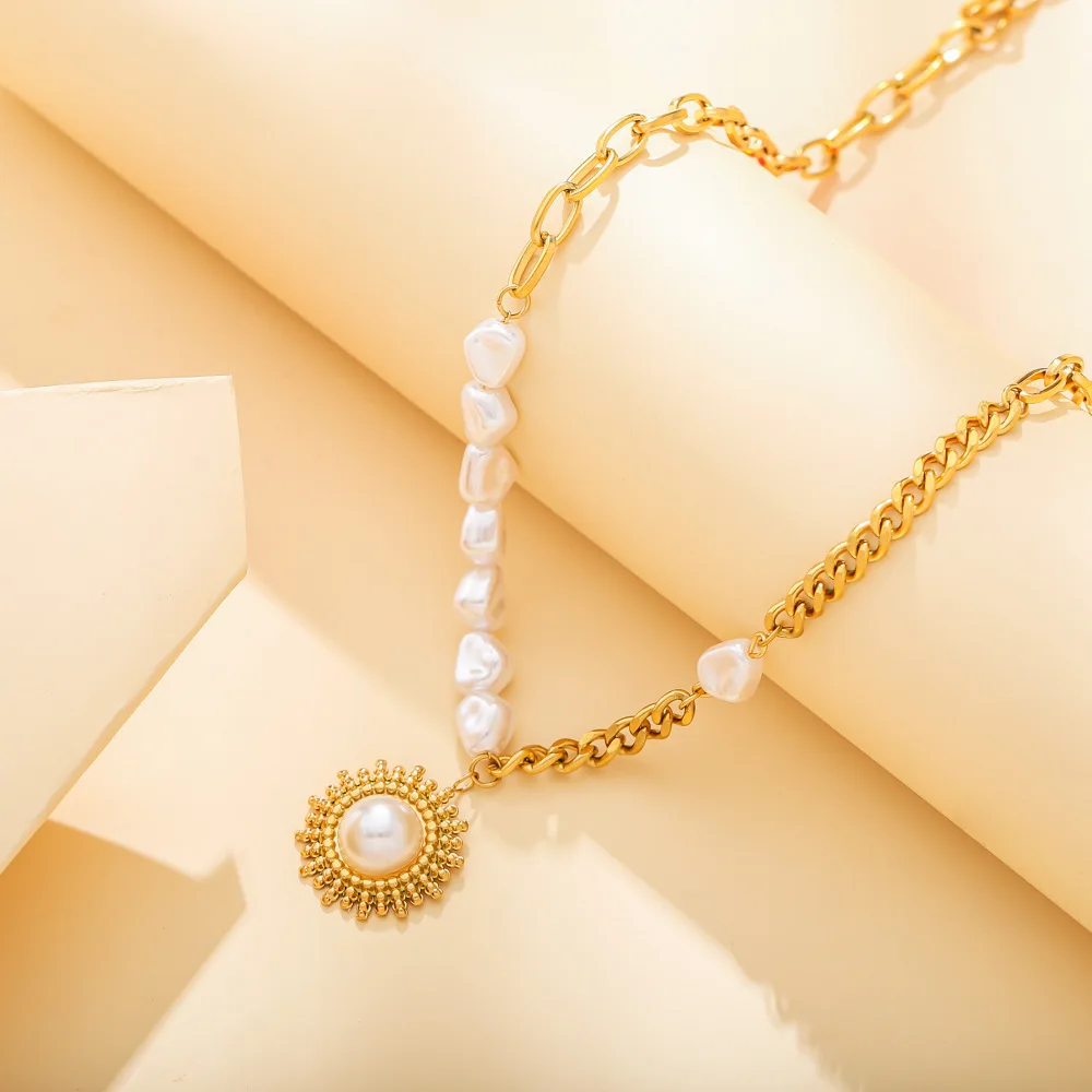 Aug jewelry Fashion Stainless Steel Baroque Shaped Personality Simple Gear Pendant Titanium Steel Pearl Necklace