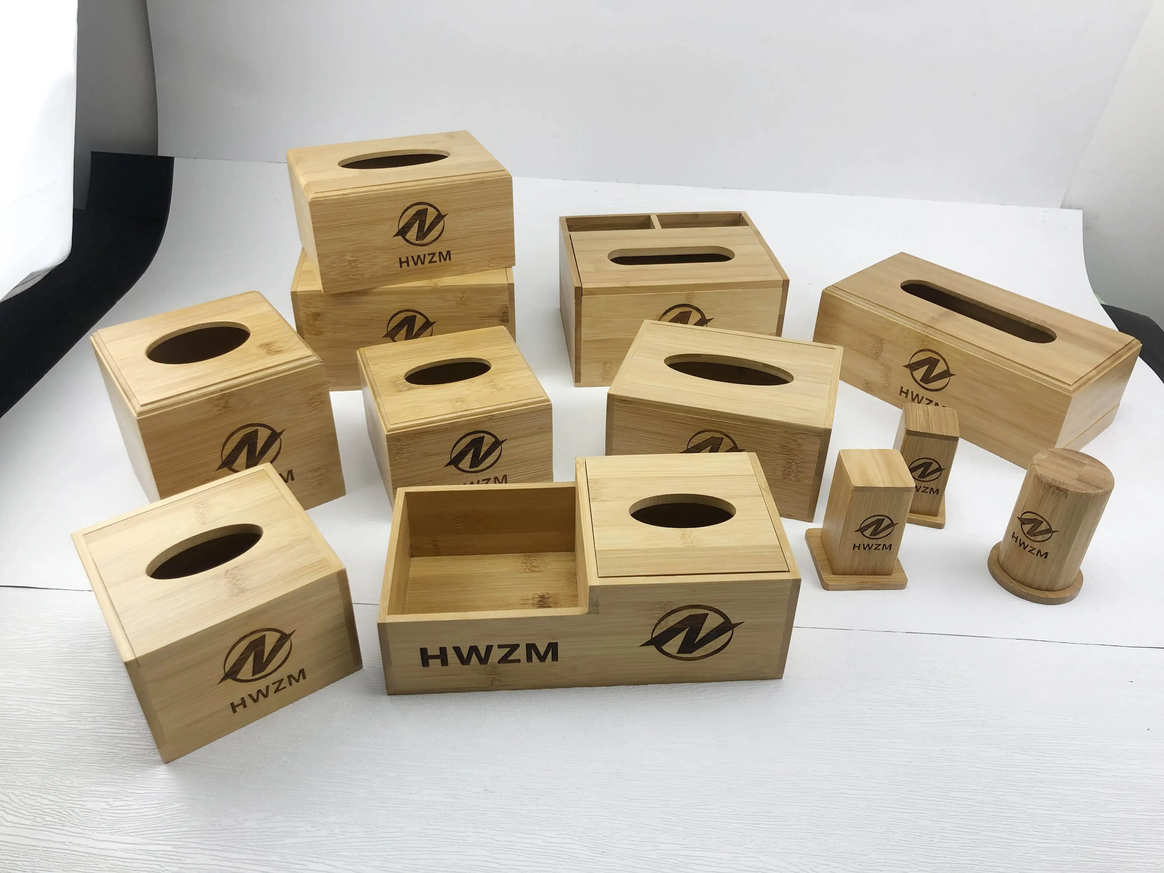 Eco Friendly Custom Bamboo Tissue Box Holder Tissue Wooden Display Box Hot Selling Wholesaler