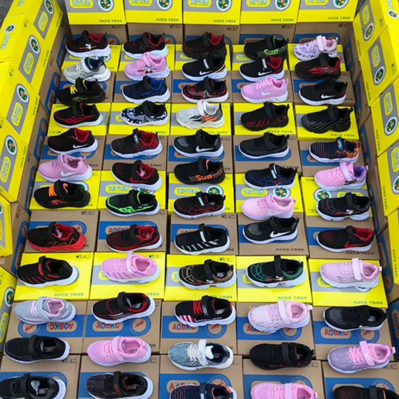 
DH591 wholesale boys and girls knitted sports shoes latest kids running light casual shoes stock shoes 