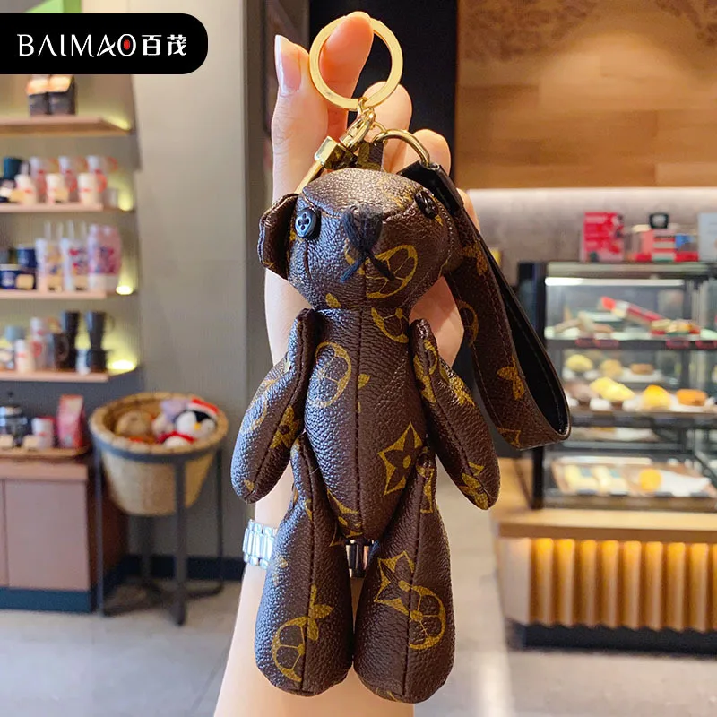 
2021 newstyle Bear car key chain female Korean lovely creative personality presbyopian doll bag key bag chain pendant key chain 