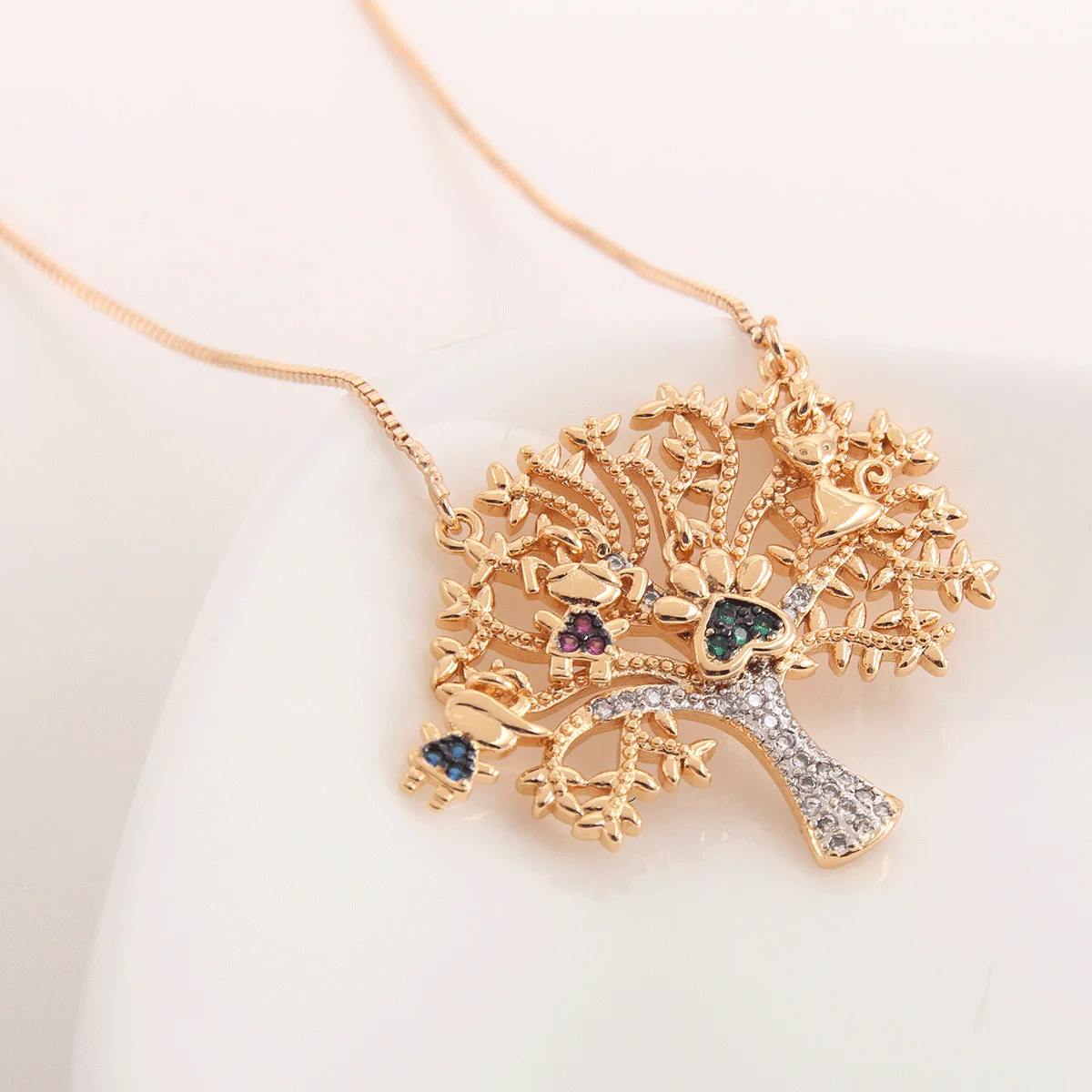 Round Tree Of Life 18k Gold Plated Chain Pendant Necklace Fashion Jewelry For Women Girls Men Boys Party Trendy Gifts