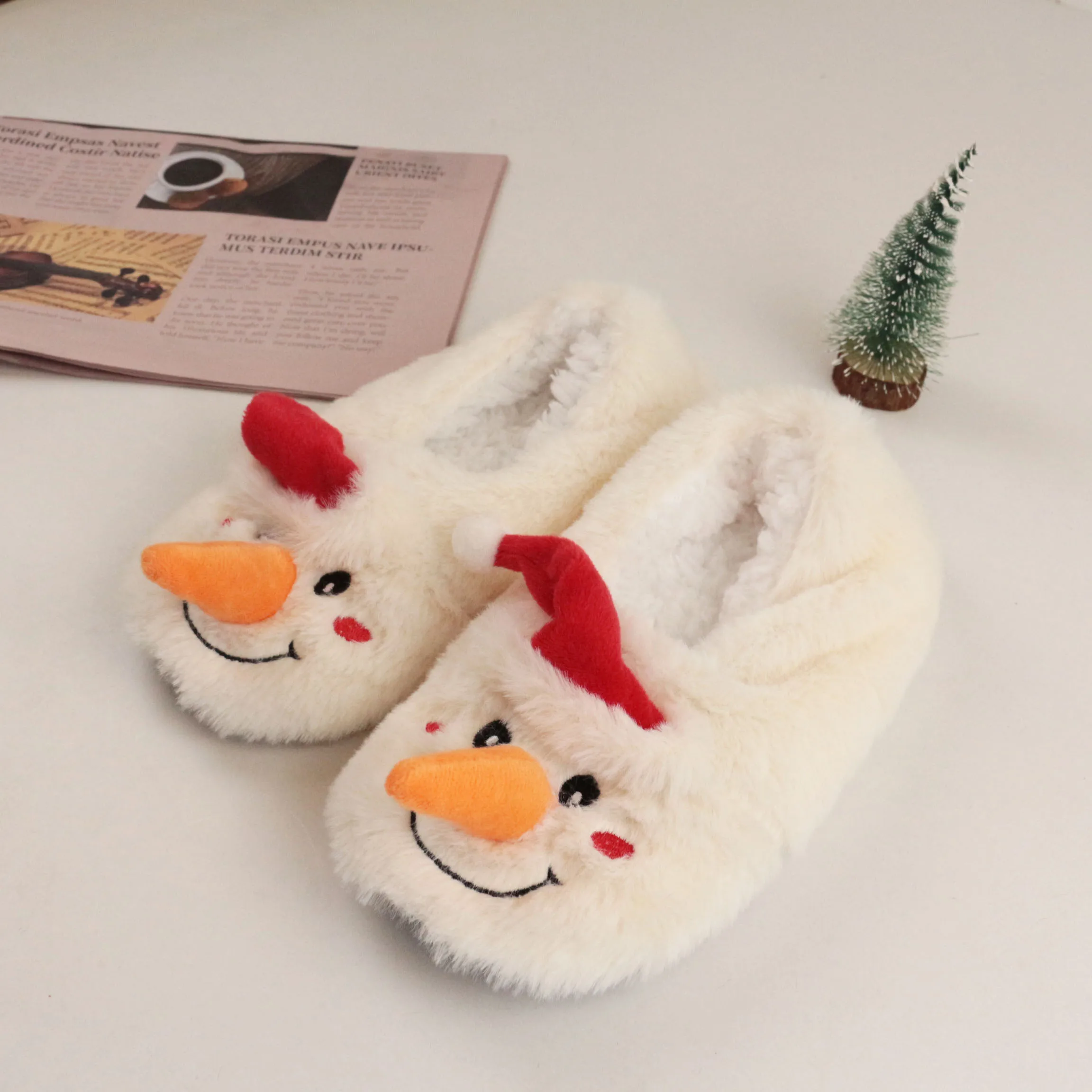 Factory Customized Christmas Adult Indoor Slippers Soft Shoe Winter Women Men Plush Slippers Warm Festival  Baby  Flip Flop