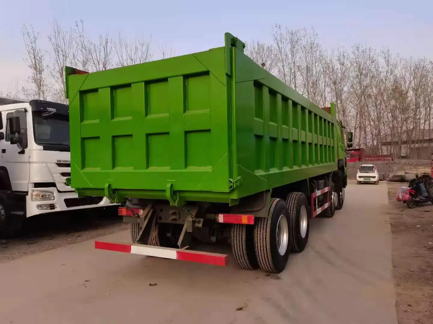  Б/у самосвал Sinotruck Howo 20 30 50 70 100 тонн 8x4