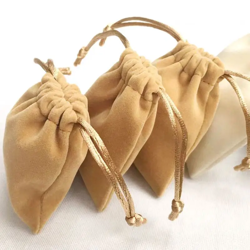 Processing and customizing electronic product packaging with plush bags, dust-proof bag for small speakers