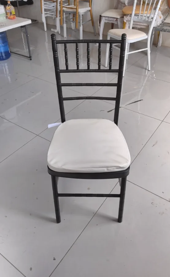 Wholesale hot and inexpensive modern and popular hotel chiavari chairs made of iron stackable bamboo chairs for banquets