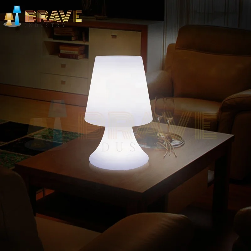 Factory wholesale cheap RGB table light restaurant rechargeable living room battery operated LED table lamp