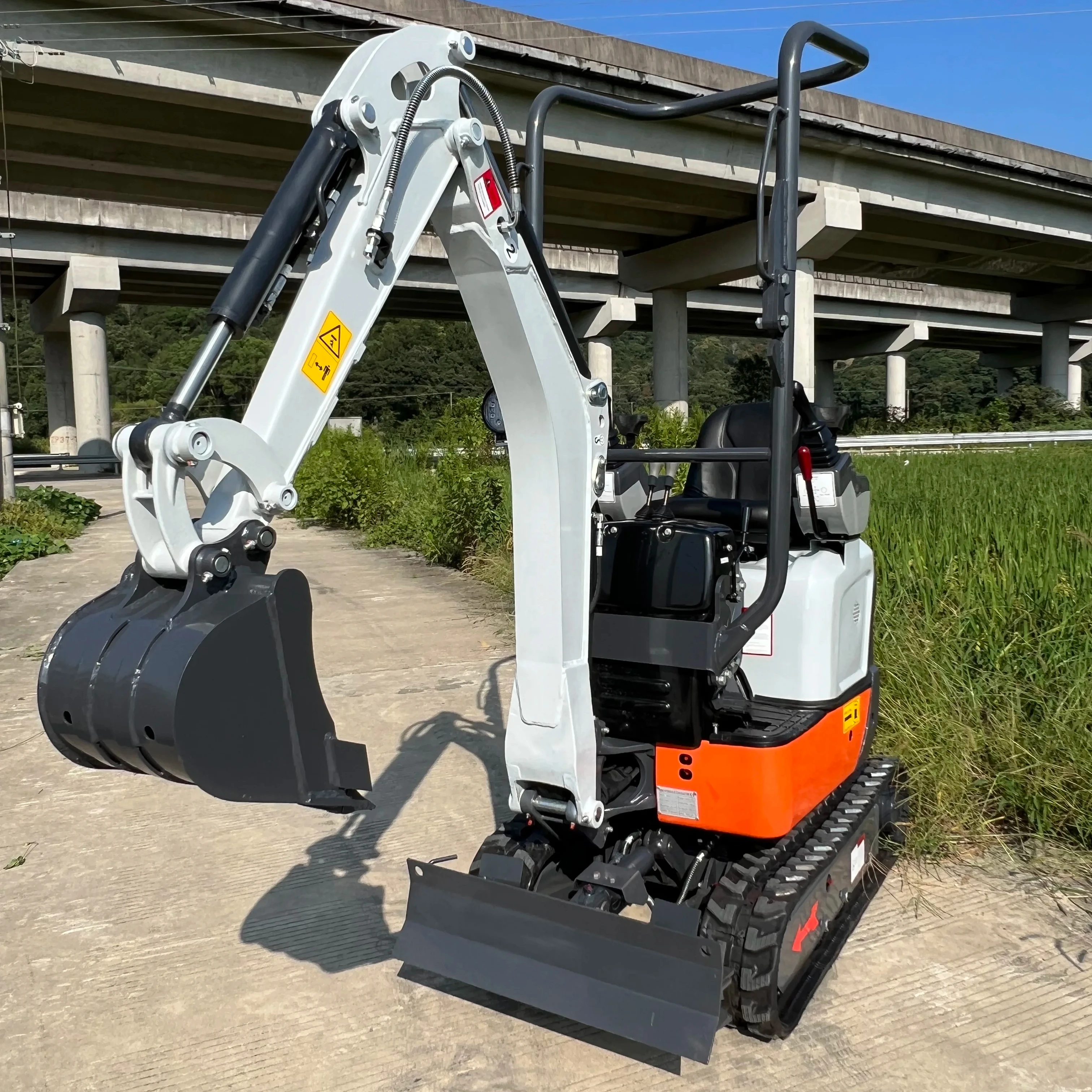 2024 Chuangxin CX18 free shipping Kubota Engine digger excavator mini pelle small excavator earthmoving machinery