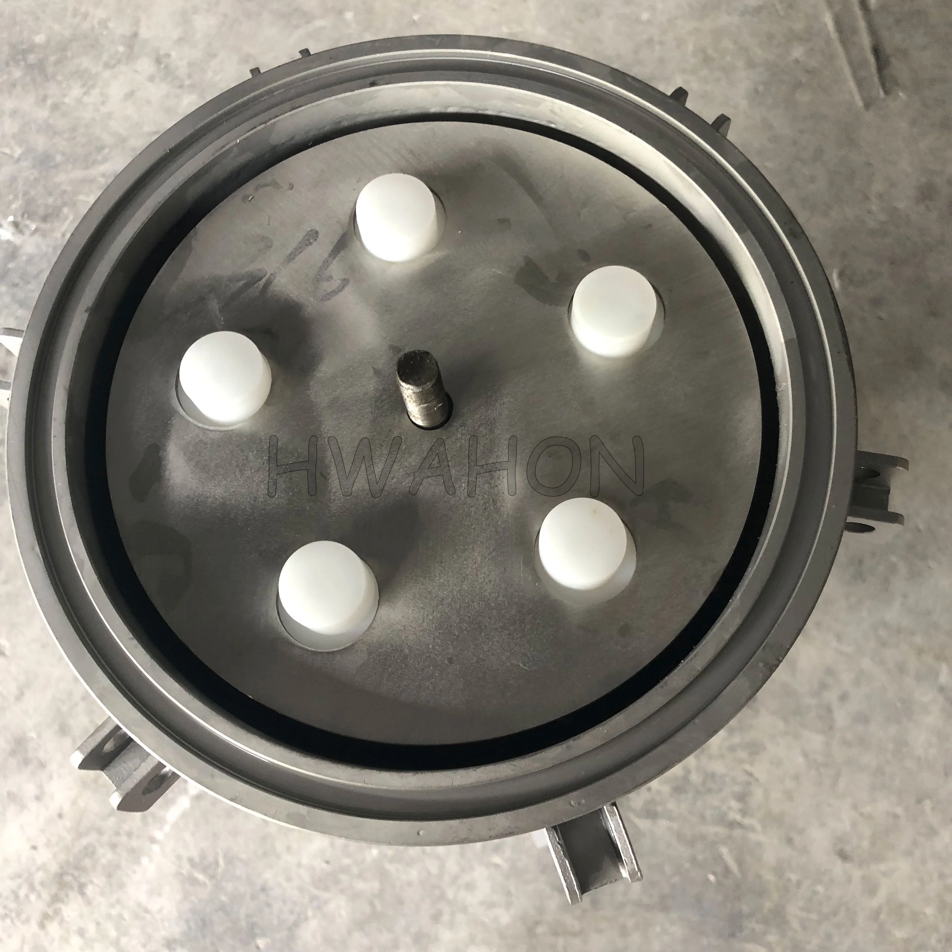Stainless steel sanitary cartridge filter housing for water treatment