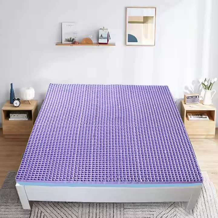 New Fashion Comfortable No Pressure Grid Shape Gel Tpe Topper Full Size High Quality Mattress