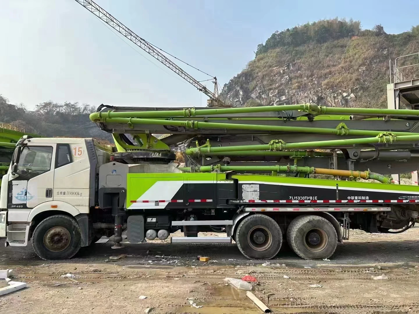 18 Years Zoomlion Jiefang 49 Meter Used Concrete Pump Truck Offers Factory Inspection Diesel Used Cars