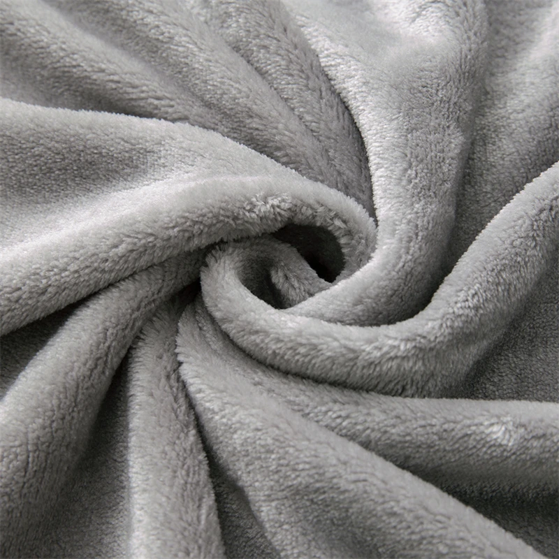 Mulan 100% Polyester Custom Solid Flannel Blanket 280GSM Fabric Textile Blanket With Pompom