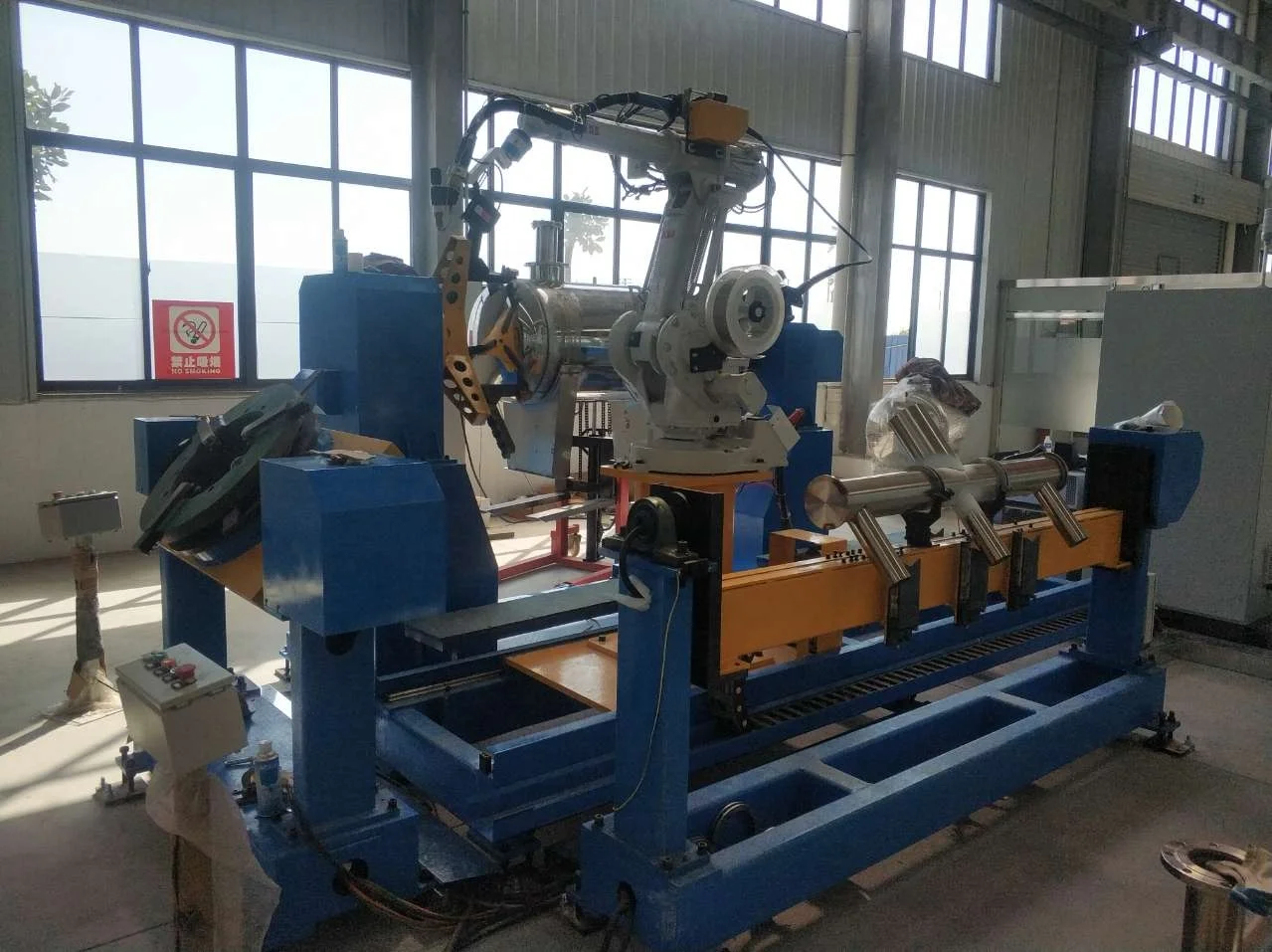 Hot Sales flexible type tank six-axis automatic industrial welding robot Electro fusion welder