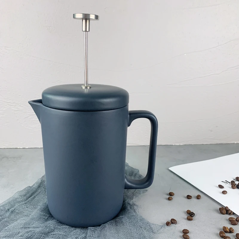 2021 new arrival  Matte  Coffee Maker with Strainer Large Porcelain Coffee Press Pot Set Ceramic  Pot with Mug for coffee