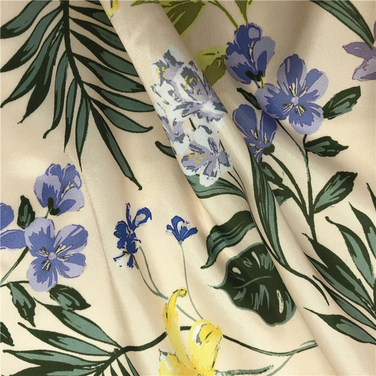 Hot Sale Beauty Flowers Pattern 100 Polyester Digital Print Satin Fabric