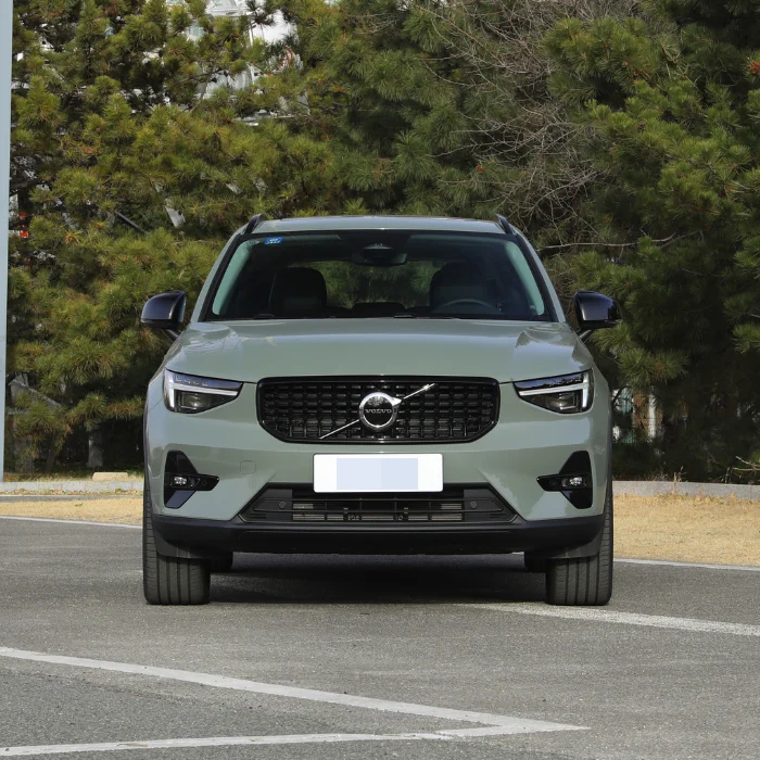 KSW131 2023 GASOLINE CAR VOLVO XC40 B4 4WD HIGH-SPEED MODEL NEW SUV FOR SALE