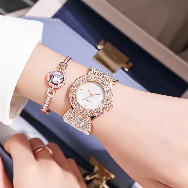 Wholesale Custom Brand Alloy wristWatch Classic women Quartz bracelet diamond Watches for ladies