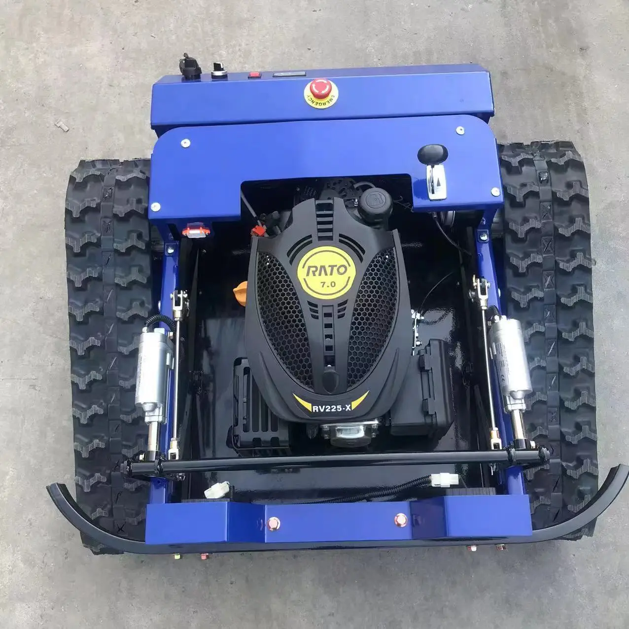 Mowers RC Slope Lawn Mower Tracked All Terrain Remote Control Robot Weed Mowing Machine