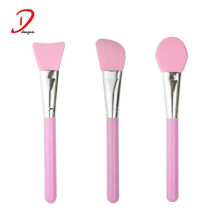Dongmei Manufacture Durable Easy to Clean Pink Silicone Brush Set Mask Brush Wooden Handle Makeup Brush Set