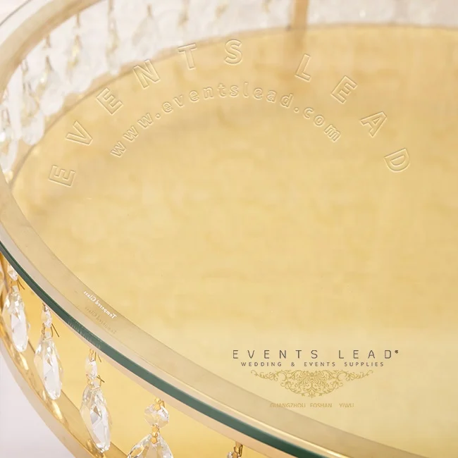 Luxury Rose Pattern Hanging Crystal New Design Round Gold Cake Table Wedding