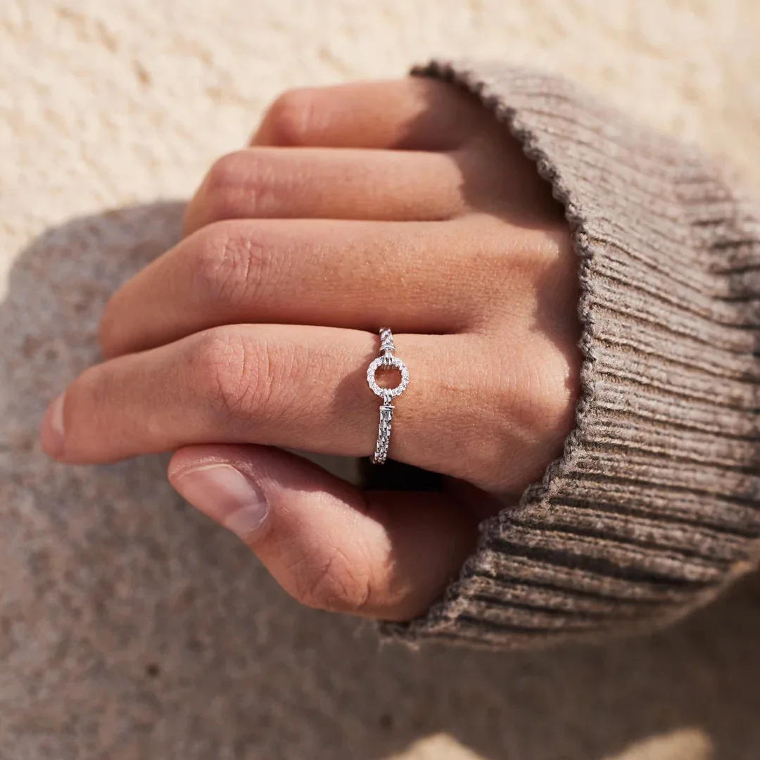 Fashionable simple circle non tarnish sterling silver rings for girls cubic zirconia costume jewelry large rings