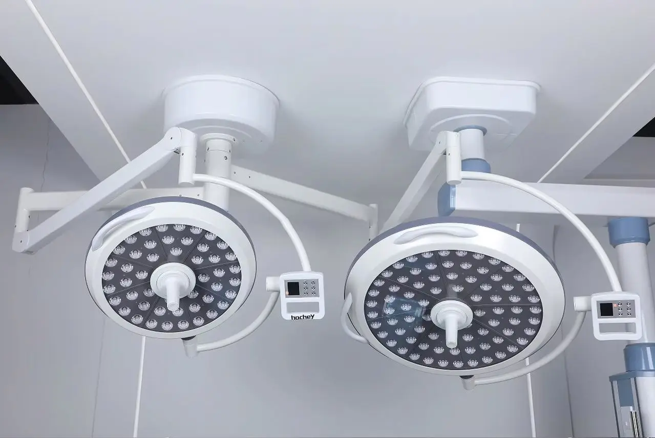 Luxury Medical Equipment LED Operating Room OT Double Arm Astral Ceiling Surgery Light Operation Surgery Lamp