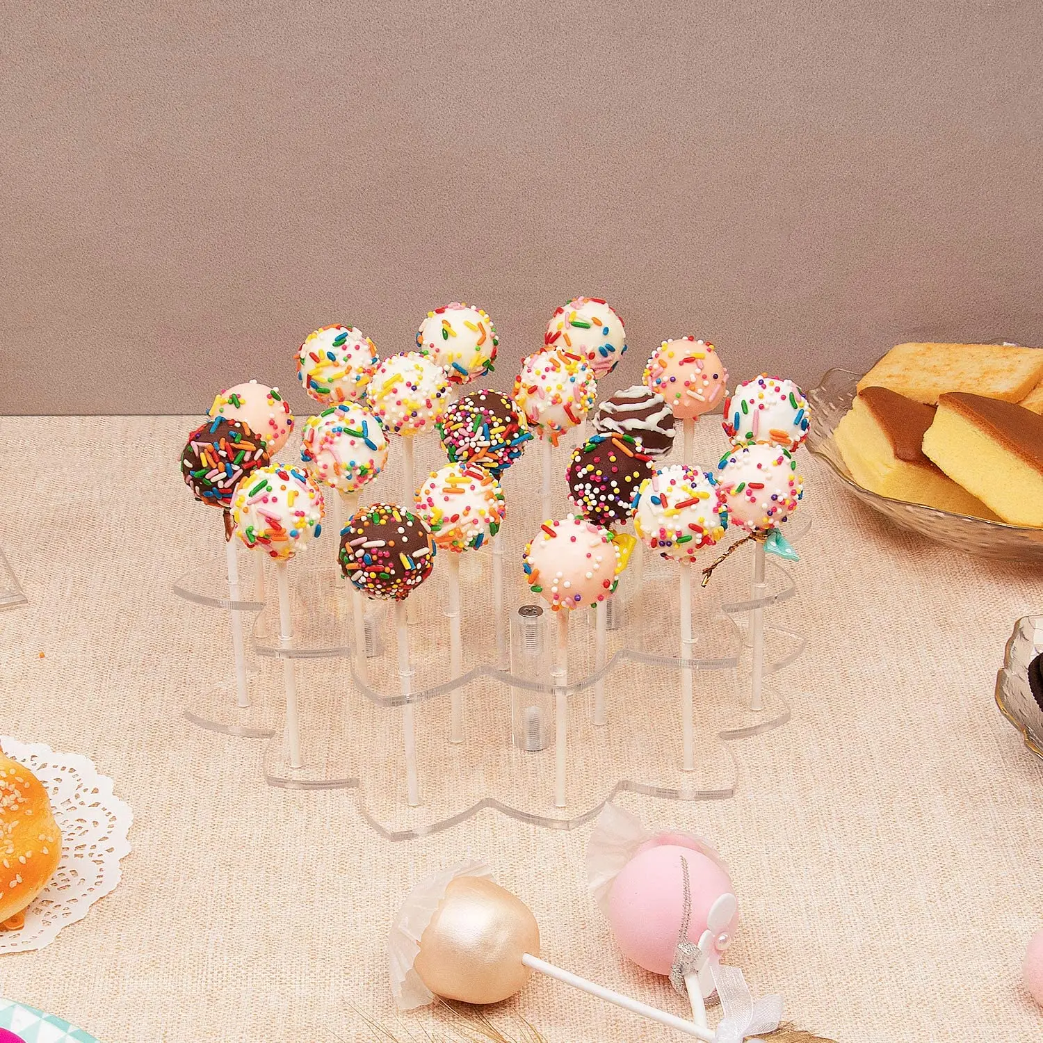 Flower-shaped acrylic lollipop display stand supermarket convenience store candy bar display stand 19-hole transparent bracket