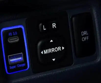 Toyota Socket Switch Usb & C Type автомобильное зарядное устройство QC3.0 PD быстрое для Toyot Land Cruiser Prado 150